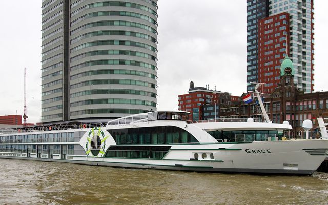 Grace von Crystal Cruises