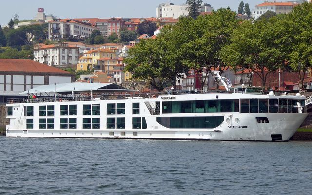 Scenic Azure von Scenic Luxury Cruises & Tours
