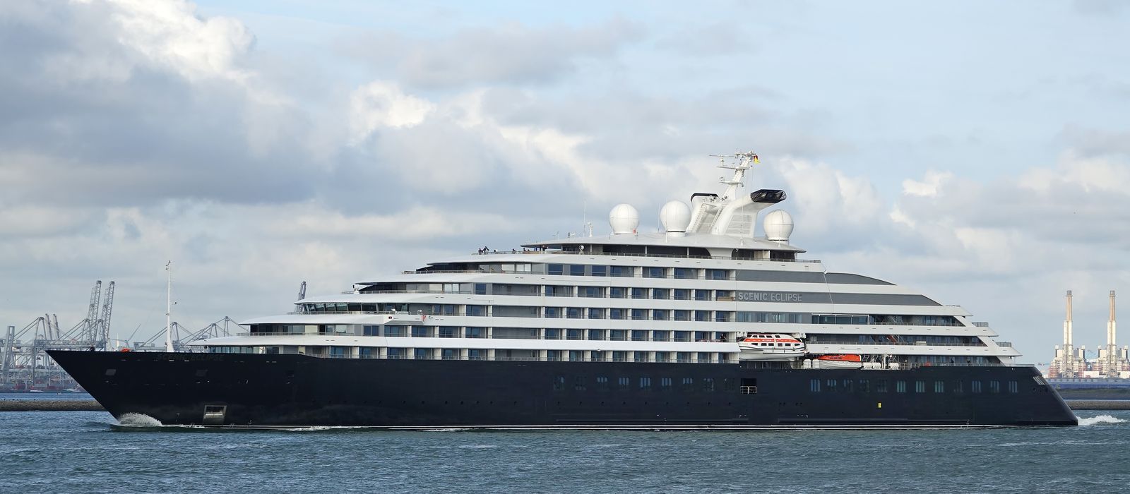 Scenic Eclipse von Scenic Luxury Cruises & Tours