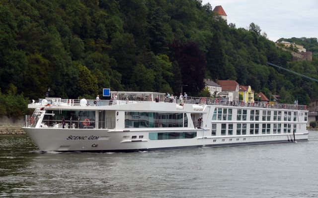 Scenic Gem von Scenic Luxury Cruises & Tours