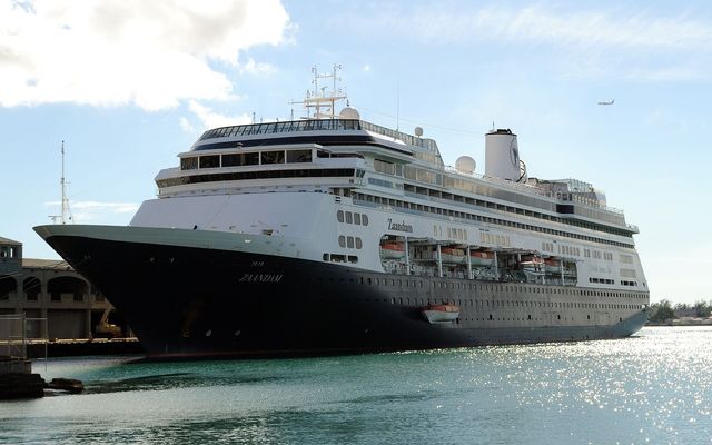 Zaandam von Holland America Line